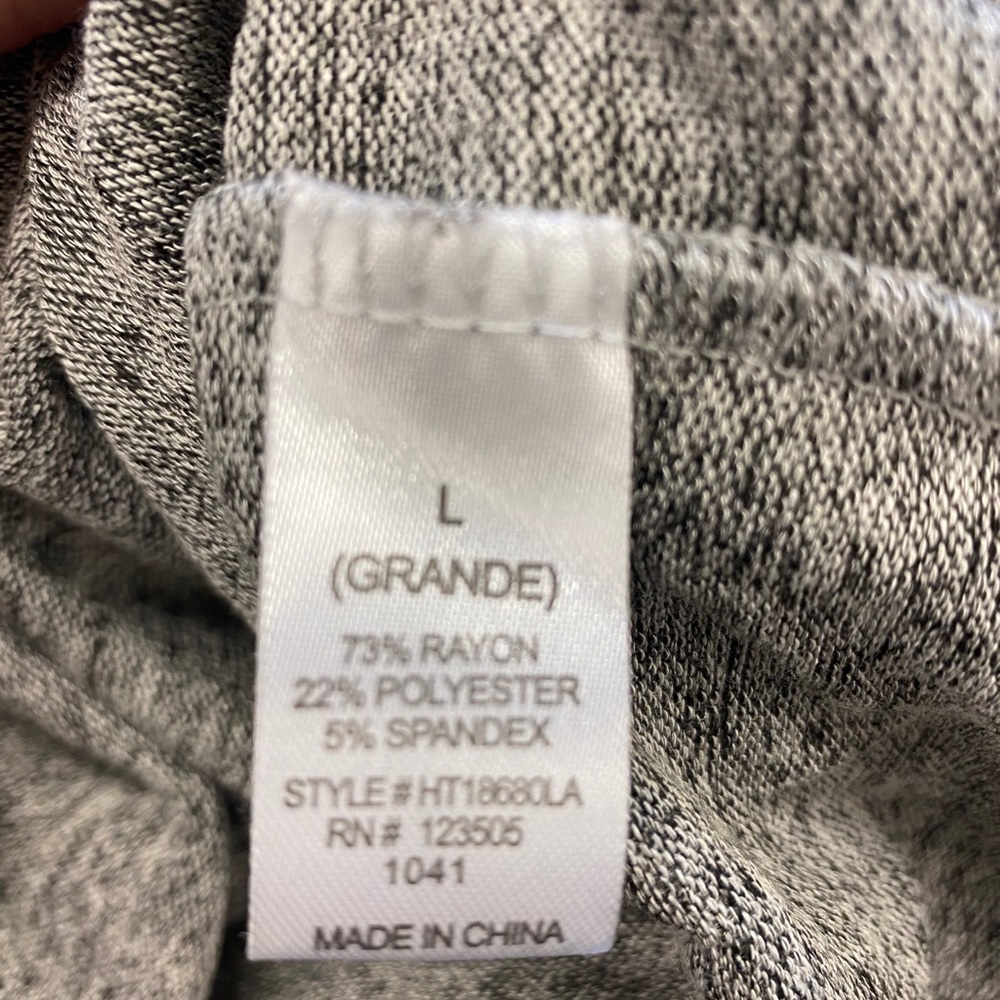 Sweater - Picture 4 of 4
